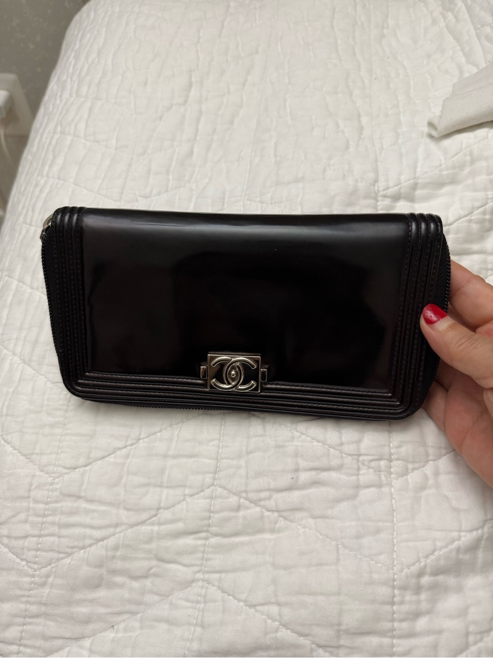 CHANEL Black Patent Leather Clutch with Silver CC Turnlock